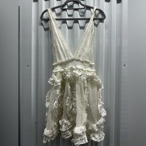 Chio Ruffled Mini Cream Dress